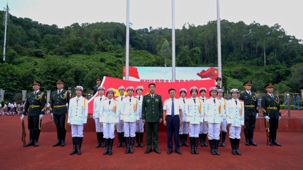 深圳市承翰学校举行爱国主义教育—国旗在我心中主题活动
